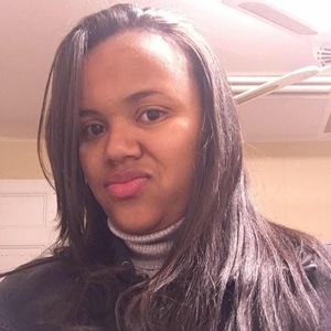 Meet your Posher, Viviane